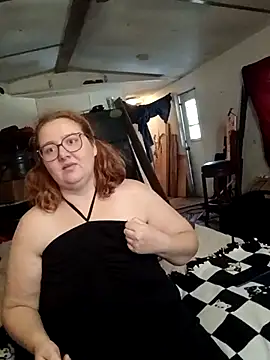 Snapshot of XEmoxkittyx chatting on February 12, 7:09 pm XEmoxkittyx online show from February 12, 7:09 pm