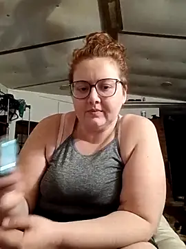 Snapshot of XEmoxkittyx chatting on February 22, 5:51 am XEmoxkittyx online show from February 22, 5:51 am