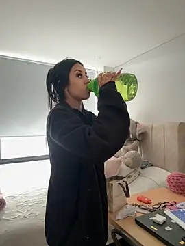 Victoria alson online show from November 22, 1:54 pm