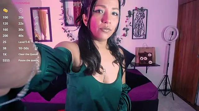 Dakota ro online show from March 2, 8:15 pm