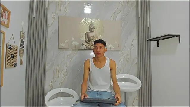 BEAUTY BOYS1 online show from January 17, 7:13 am