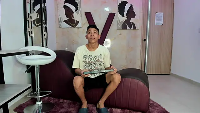 BEAUTY BOYS1 online show from April 6, 1:23 pm