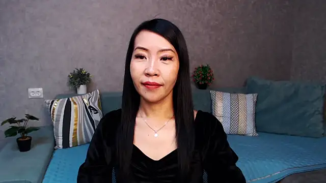 LiaPak online show from November 19, 1:05 am