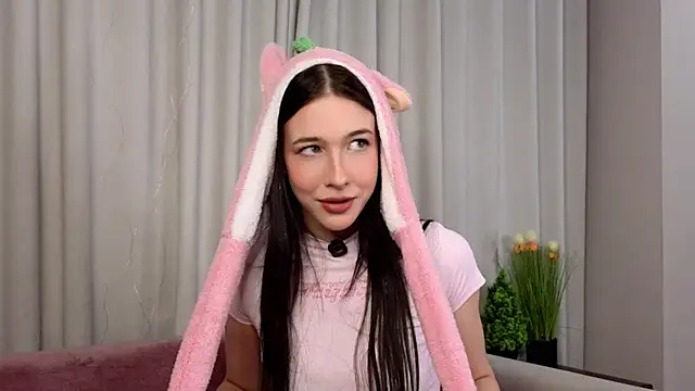 EviaRabasca online show from February 13, 11:17 am