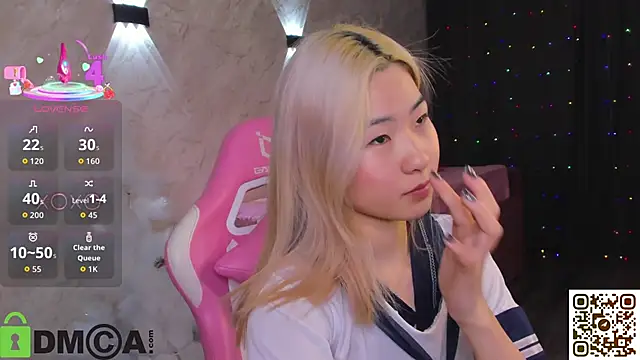 Aisi 18 online show from December 17, 1:33 am