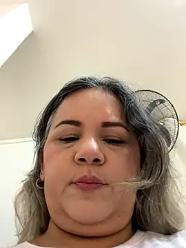 Lucy Milf 474 online show from November 18, 11:36 am