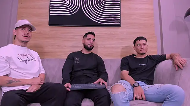 mike friends online show from June 19, 4:11 pm