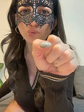 0gece0 online show from February 27, 7:03 pm