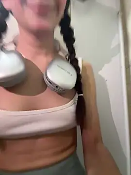 SweetBunnyGF online show from July 15, 12:05 am