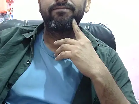 Snapshot of kumarseey00 chatting on November 17, 5:24 am kumarseey00 online show from November 17, 5:24 am