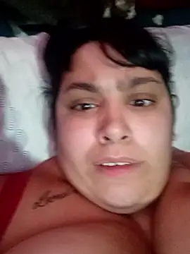 Snapshot of Pomelit00 chatting on February 16, 9:55 pm Pomelit00 online show from February 16, 9:55 pm