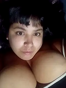 Snapshot of Pomelit00 chatting on February 20, 6:48 am Pomelit00 online show from February 20, 6:48 am