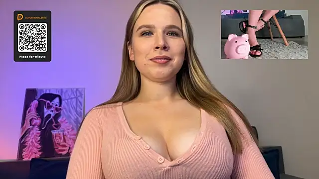 Snapshot of GoddessRoss chatting on October 29, 5:25 pm GoddessRoss online show from October 29, 5:25 pm