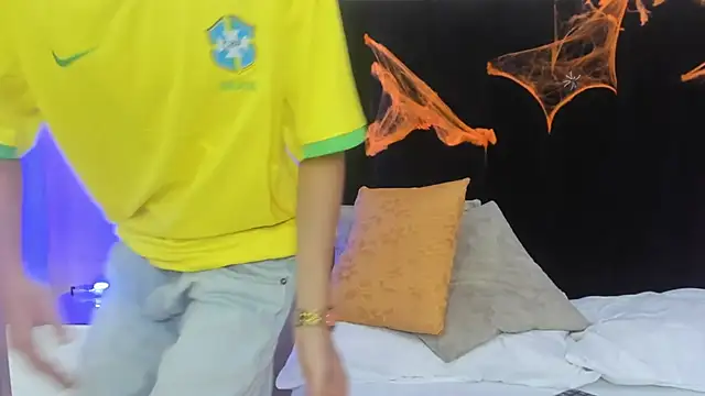 Nascary Fox online show from October 3, 7:33 pm