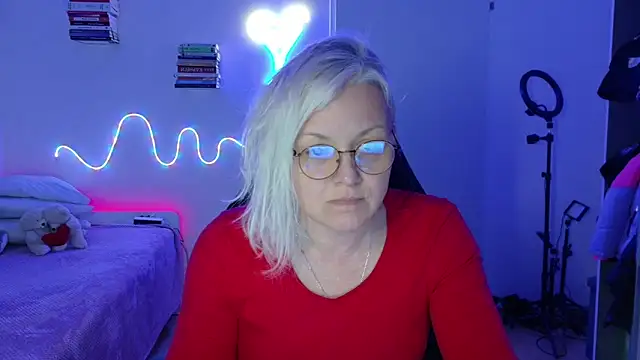 Linsy Kim online show from March 29, 6:19 pm