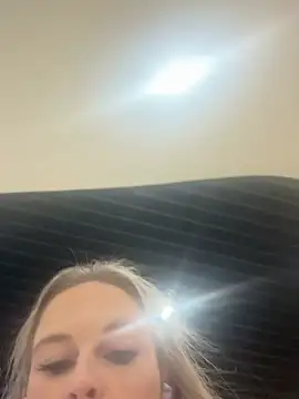 imyourgoodgirl69 online show from February 25, 4:33 am