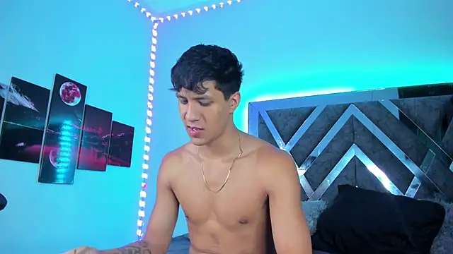 Robertmiller21 online show from September 27, 5:01 am