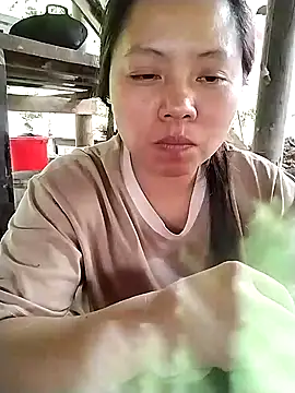 venu00 online show from December 17, 4:51 am