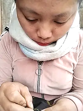 venu00 online show from February 27, 2:33 am