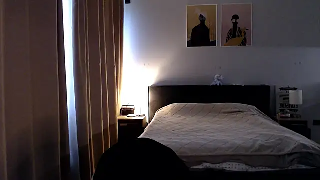 VivianCoke online show from October 24, 9:17 am