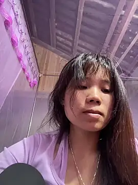 Snapshot of Ngoc-bbi chatting on April 24, 3:03 pm Ngoc-bbi online show from April 24, 3:03 pm