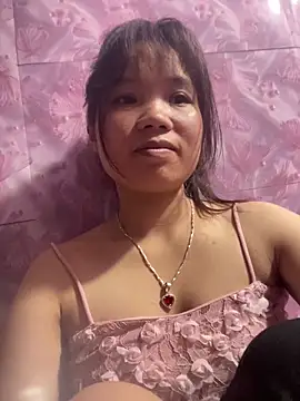 Snapshot of Ngoc-bbi chatting on May 3, 3:40 pm Ngoc-bbi online show from May 3, 3:40 pm