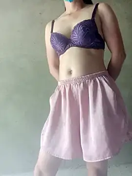 Snapshot of vera9986 chatting on June 3, 4:04 am vera9986 online show from June 3, 4:04 am