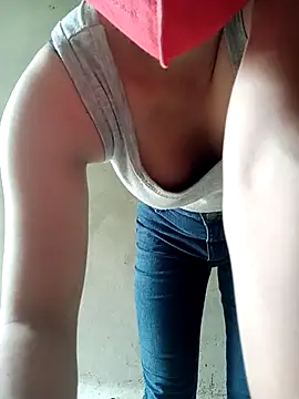 Snapshot of vera9986 chatting on July 2, 3:56 am vera9986 online show from July 2, 3:56 am