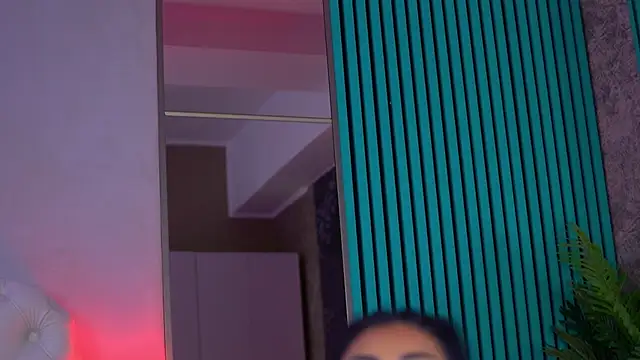 ArabellaPosh online show from December 16, 5:45 am