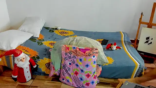 AliottTwink online show from December 15, 10:03 pm