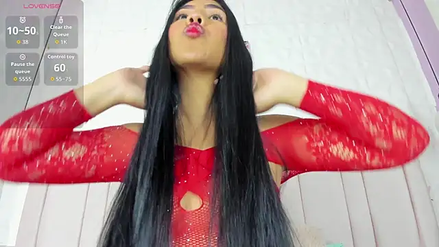 luna maisonn online show from July 10, 1:14 pm