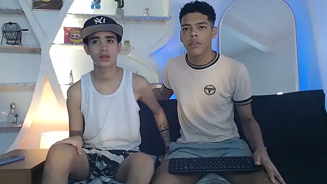 PRETTY FEM online show from September 18, 1:24 pm