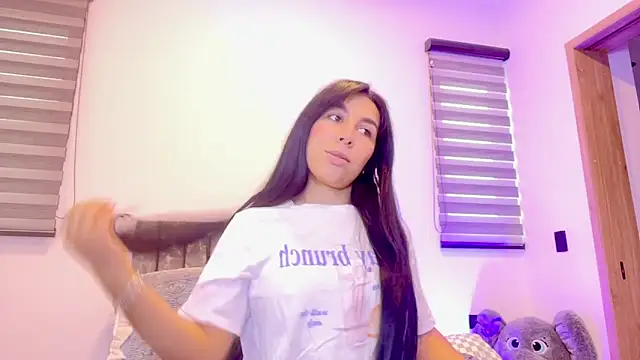 greciadom555 online show from September 18, 3:36 pm