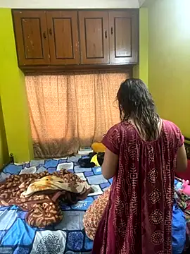 Snapshot of goodvibesonly44445 chatting on October 10, 8:13 am goodvibesonly44445 online show from October 10, 8:13 am