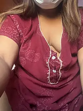 goodvibesonly44445 online show from February 9, 7:34 am