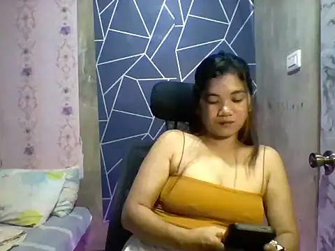 Snapshot of Rosette0516 chatting on November 27, 1:57 pm Rosette0516 online show from November 27, 1:57 pm