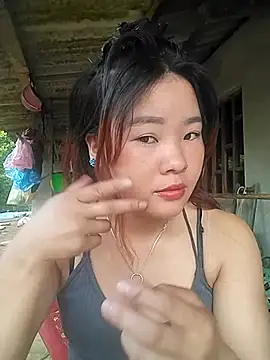 lylylove online show from July 14, 11:32 pm