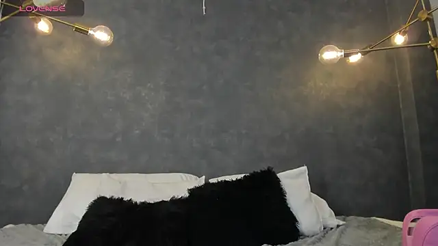 Snapshot of skailyn_angels chatting on September 9, 5:07 am skailyn angels online show from September 9, 5:07 am