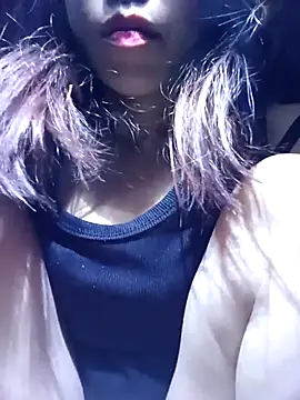 Ngocmi909 online show from April 4, 10:51 pm