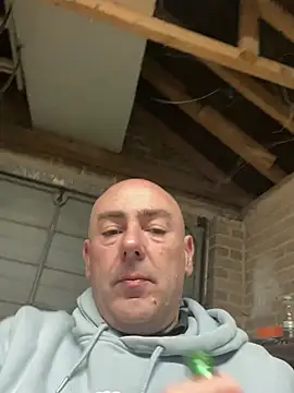 Richmcgee online show from March 31, 7:25 pm