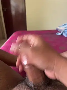 Snapshot of aliahmed98770 chatting on October 16, 5:30 am aliahmed98770 online show from October 16, 5:30 am