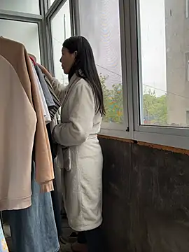 xiiuuff18 online show from April 16, 11:07 pm