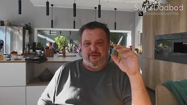 SwissDadbod online show from October 8, 7:50 am