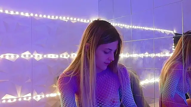 Aishha  online show from October 6, 5:16 am