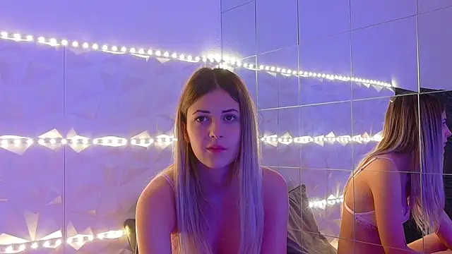 Aishha  online show from October 17, 5:10 am