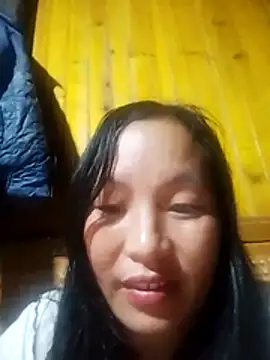 miss-su online show from April 1, 10:27 am