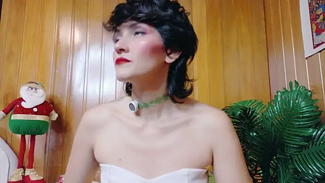 Zafiro Gem  online show from December 1, 8:47 pm