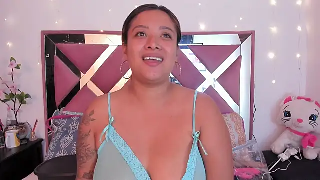 bellalumi online show from May 21, 3:02 am