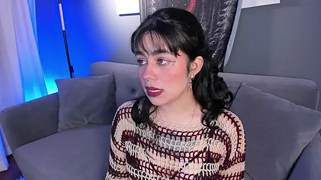 flower smith  online show from November 14, 11:42 am