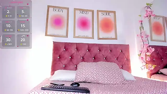 GabiHills online show from December 16, 7:19 pm